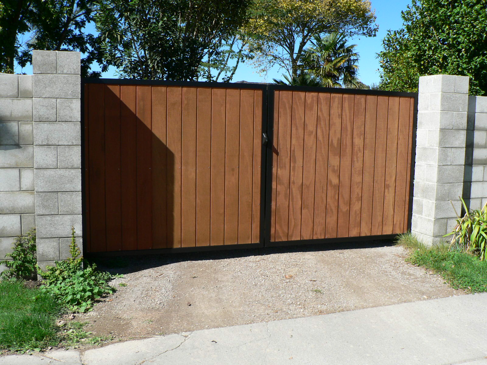Shadow Clad Gates Tauranga NZ Shadowclad Driveway Gate